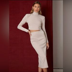 SHEIN Houndstooth High Neck Crop Top & High Waist Skirt - Medium